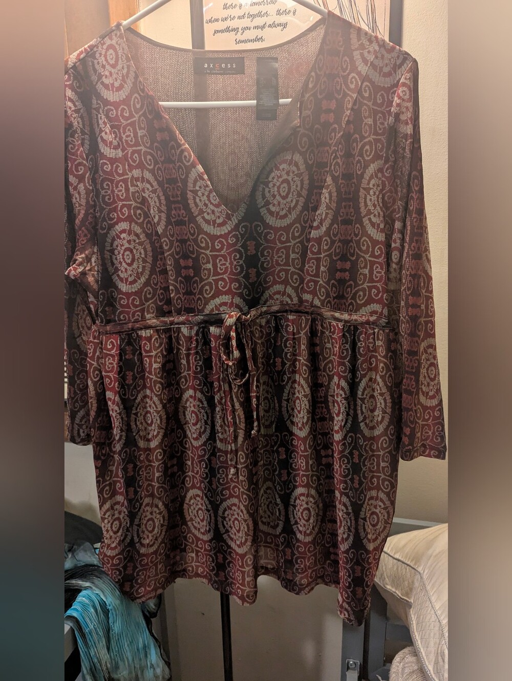 Axcess by Liz Claiborne Burgundy Boho Print